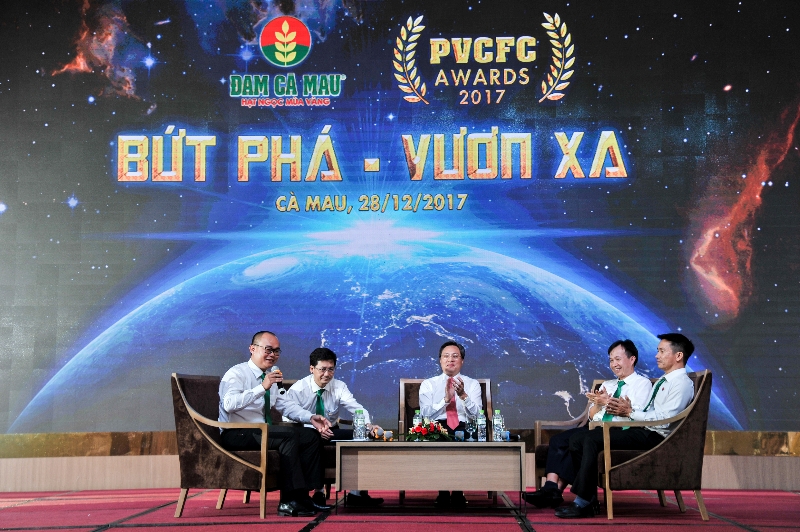 PVCFC Awards 2017 - Ngày hội vinh danh tập thể, cá nhân xuất sắc pvcfc awards 2017 ngay hoi vinh danh tap the ca nhan xuat sac