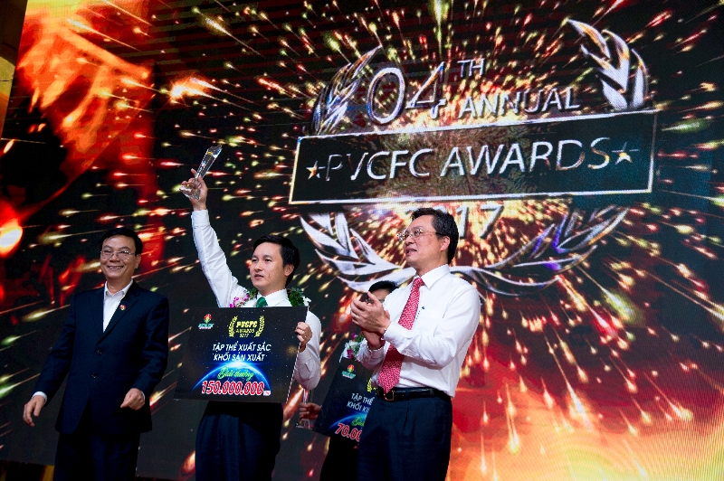 PVCFC Awards 2017 - Ngày hội vinh danh tập thể, cá nhân xuất sắc pvcfc awards 2017 ngay hoi vinh danh tap the ca nhan xuat sac
