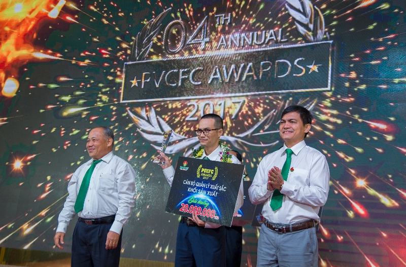PVCFC Awards 2017 - Ngày hội vinh danh tập thể, cá nhân xuất sắc pvcfc awards 2017 ngay hoi vinh danh tap the ca nhan xuat sac