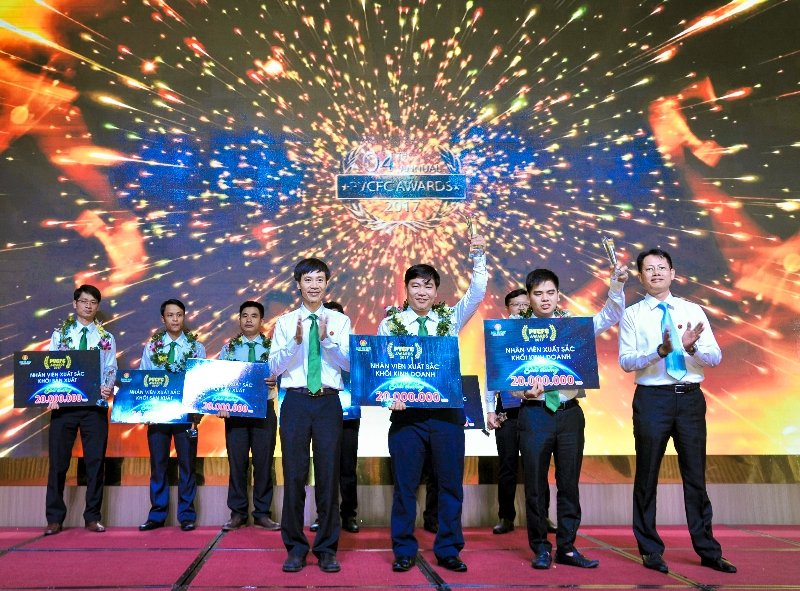 PVCFC Awards 2017 - Ngày hội vinh danh tập thể, cá nhân xuất sắc pvcfc awards 2017 ngay hoi vinh danh tap the ca nhan xuat sac