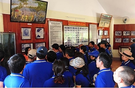 Đảng bộ Viện Dầu khí Việt Nam: Hành trình về Tây Nguyên dang bo vien dau khi viet nam hanh trinh ve tay nguyen