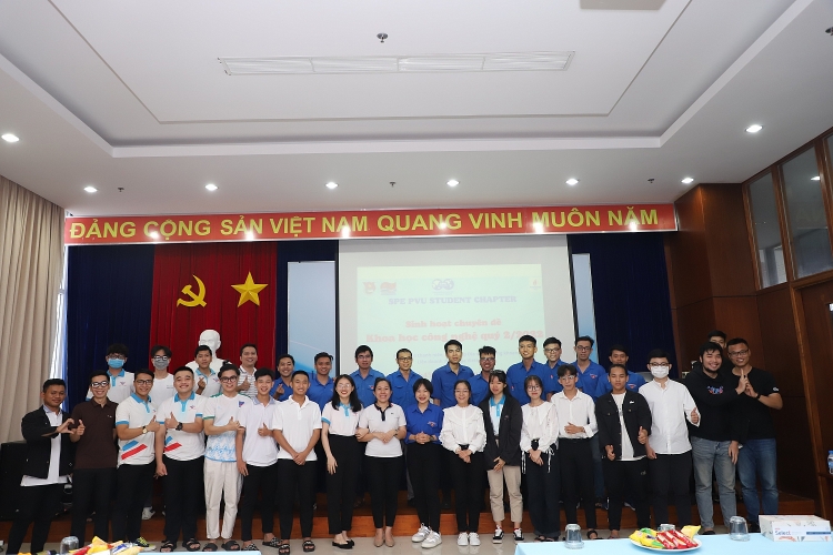 Chi hội SPE PVU Student Chapterphối hợp với Đoàn cơ sở Địa Vật Lý Giếng Khoan Vietsovpetro tổ chức buổi sinh hoạt chuyên đề “ Khoa học Công nghệ” dành cho sinh viên Chi hội SPE PVU phối hợp với Đoàn ĐVLGK Vietsovpetro sinh hoạt chuyên đề khoa học công nghệ