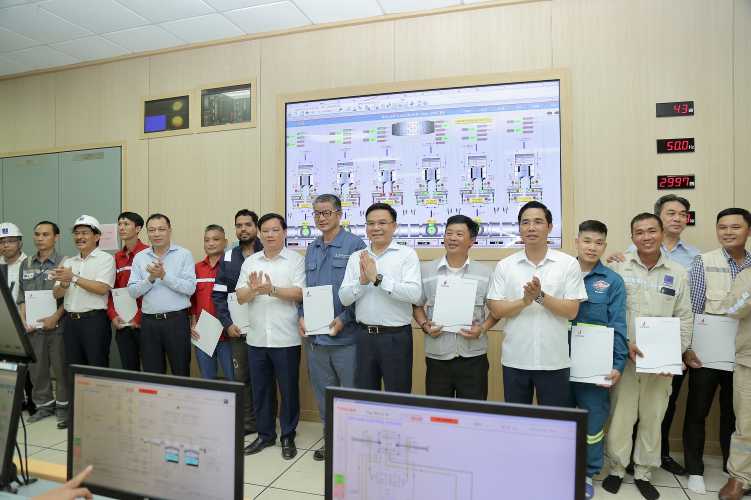 NMNĐ Thái Bình 2 thành công hòa lưới điện bằng than Tổ máy số 1 NMNĐ Thái Bình 2 thành công hòa lưới điện bằng than Tổ máy số 1