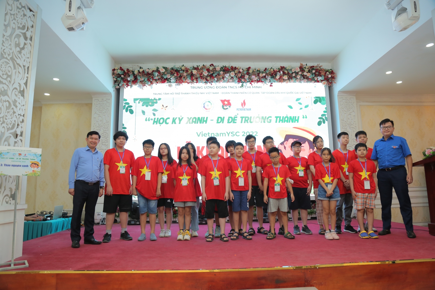 Đoàn Thanh niên Cơ quan Tập đoàn tổ chức chương trình “Học kỳ xanh – Đi để trưởng thành” Đoàn Thanh niên Cơ quan Tập đoàn tổ chức chương trình “Học kỳ xanh - Đi để trưởng thành”