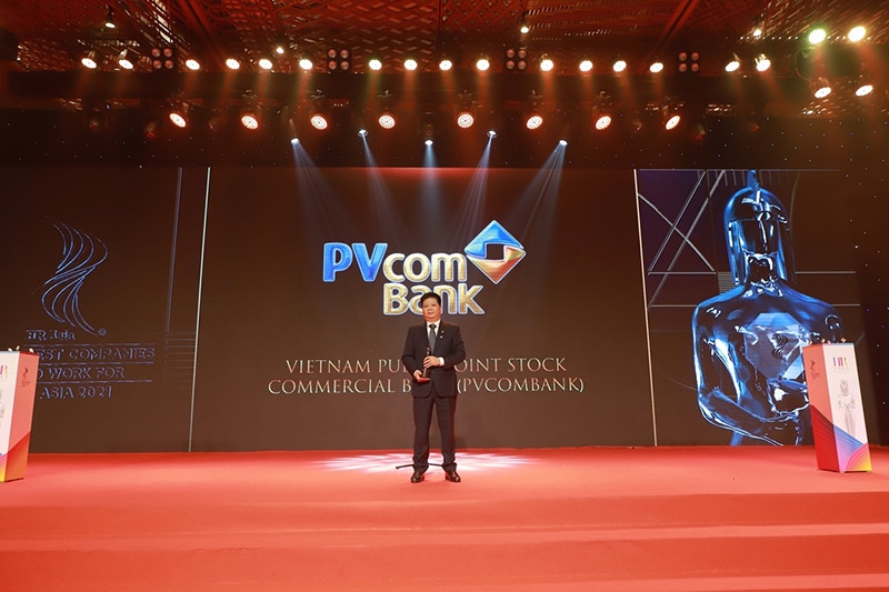 PVcomBank phát triển nhân sự và môi trường làm việc làm bệ phóng cho kinh doanh bền vững