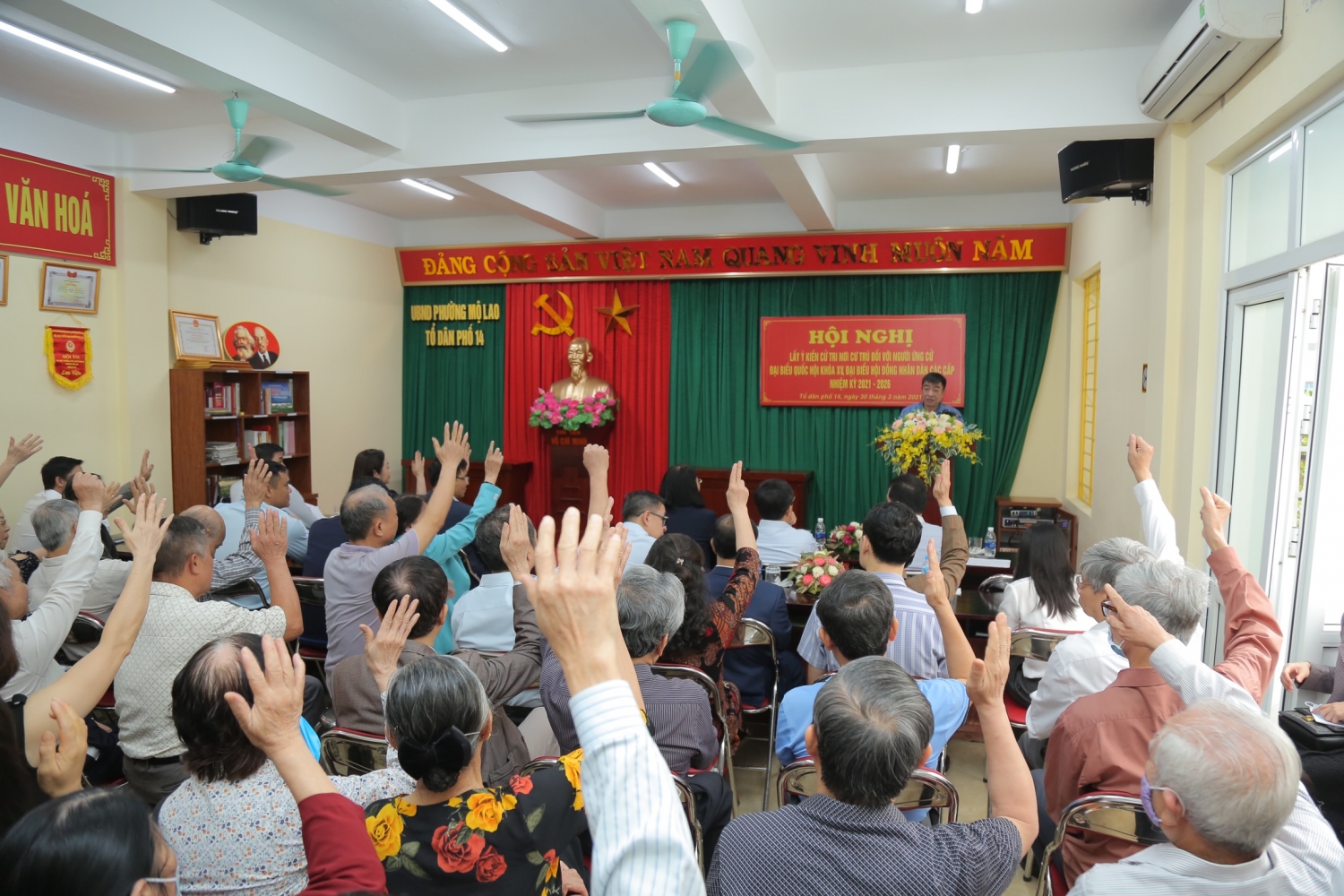 Đồng chí Lê Mạnh Hùng được 100% cử tri tại nơi cư trú tín nhiệm giới thiệu ứng cử ĐBQH