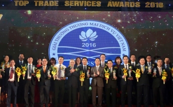 Các doanh nhân, doanh nghiệp Dầu khí nhận Giải thưởng Thương mại dịch vụ 2016
