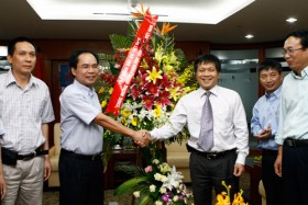 Phó Tổng giám đốc Nguyễn Quốc Thập chúc mừng Ngày Khoa học và Công nghệ Việt Nam