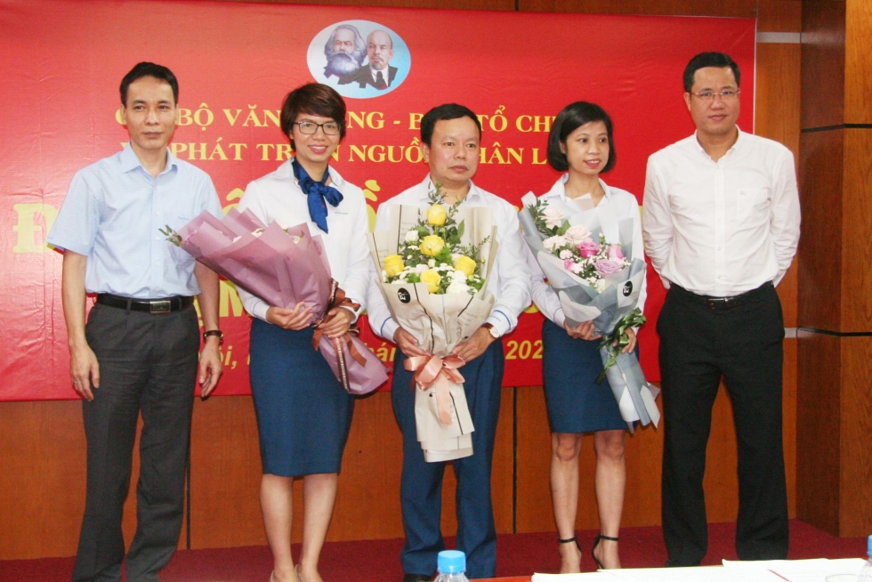 Tổ chức thành công Đại hội các Chi bộ trực thuộc tiến tới Đại hội Đảng bộ PVChem to chu c tha nh cong da i ho i ca c chi bo tru c thuo c tie n to i da i ho i da ng bo pvchem