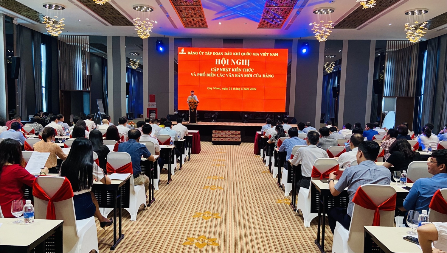 Đảng ủy Tập đoàn tổ chức hội nghị cập nhật kiến thức về công tác xây dựng Đảng