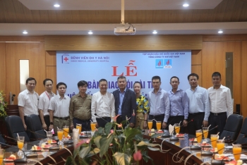 PVN, PV GAS tài trợ thiết bị y tế cho Bệnh viện Đại học Y Hà Nội