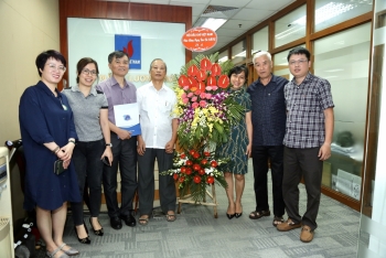 Lãnh đạo Hội Dầu khí Việt Nam chúc mừng Tạp chí Năng lượng Mới - PetroTimes