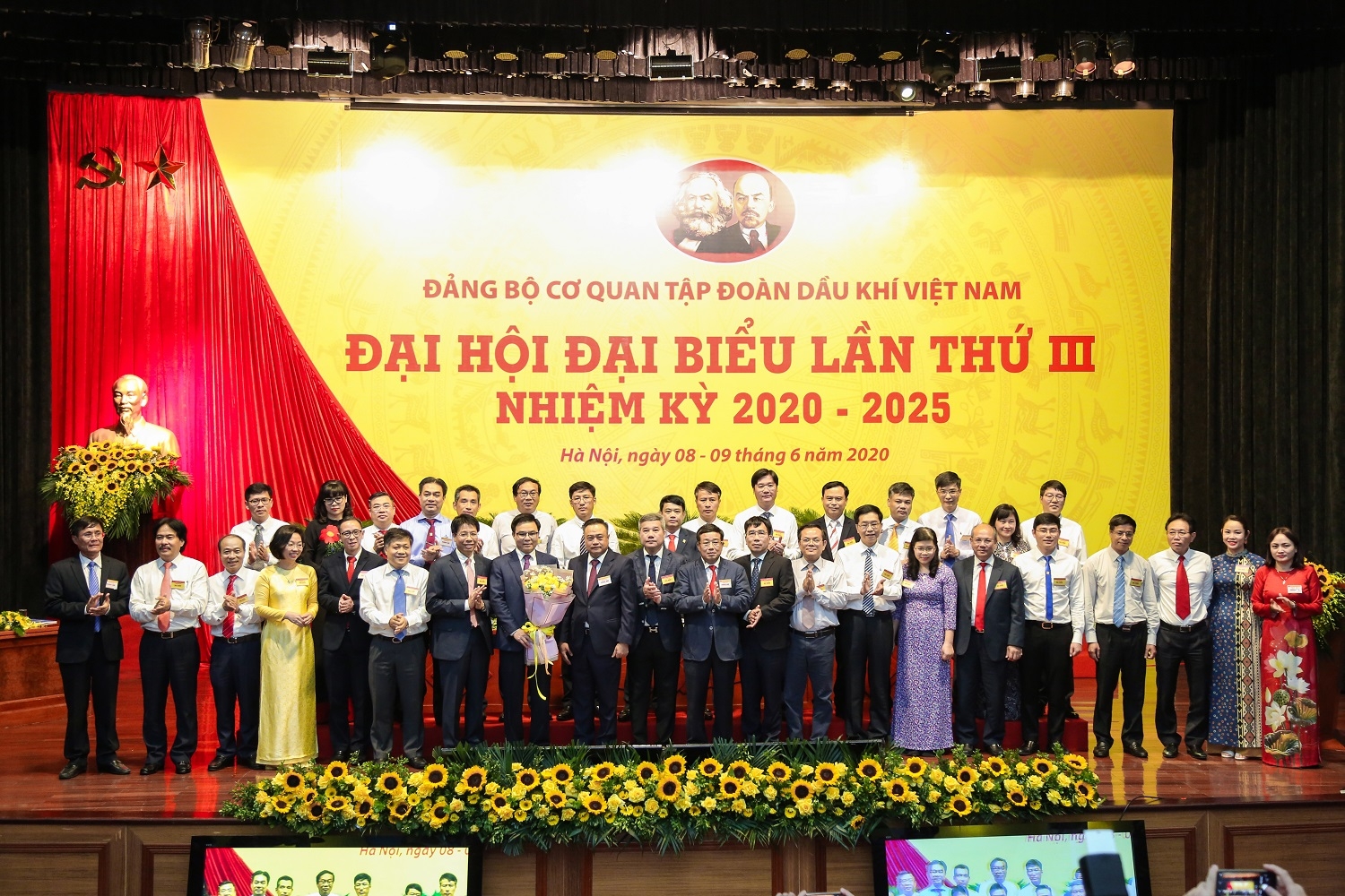 Sẵn sàng cho ngày hội lớn san sang cho ngay hoi lon