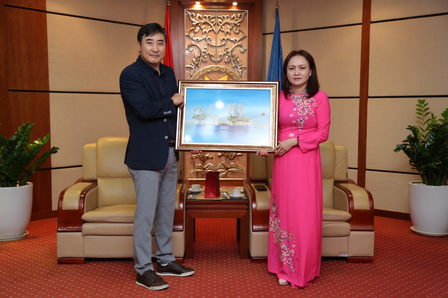 Lãnh đạo CĐ DKVN tiếp Công đoàn Dầu khí Hàn Quốc cong doan dau khi viet nam tiep cong doan dau khi han quoc
