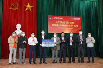 PVEP trao tài trợ xây dựng trường học tại Ninh Bình