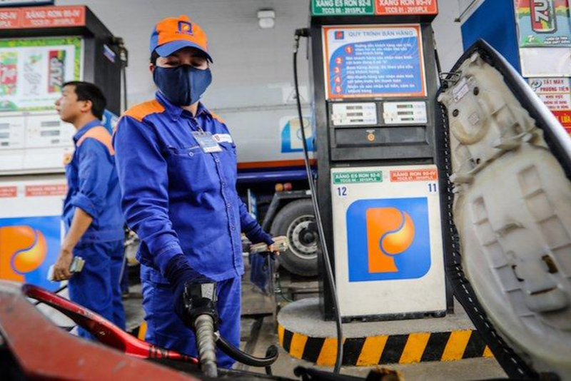Giá các loại xăng dầu tiếp tục giảm mạnh tới 838 đồng/lít