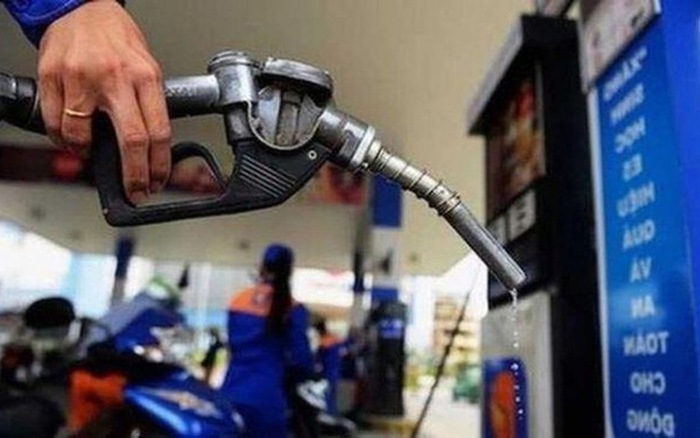 VPI: Giá xăng dầu sẽ tiếp tục giảm mạnh từ 1.000-2.000 đồng/lít