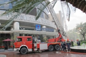TPHCM: Diễn tập chữa cháy tại tòa nhà Petrovietnam