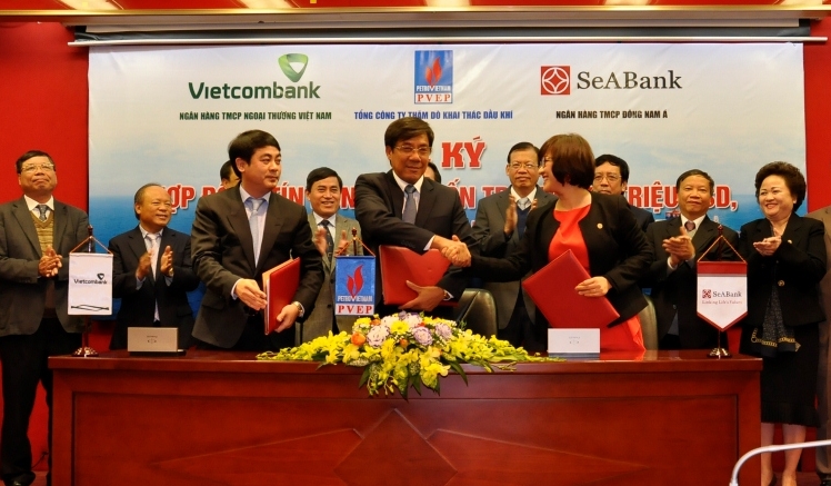 PVEP ký hợp đồng tín dụng với VietcomBank và SeABank