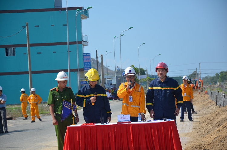 KĐN tổ chức thành công diễn tập PCCC&CHCN ƯCTD&HC trên hành lang tuyến ống dẫn khí Bạch Hổ kdn to chuc thanh cong dien tap pcccchcn uctdhc tren hanh lang tuyen ong dan khi bach ho