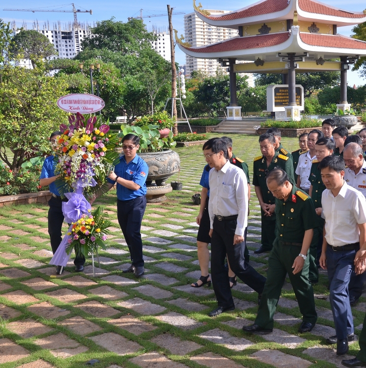 Tiếp tục phát huy trí tuệ, bản lĩnh "Những người lính đi tìm lửa" tiep tuc phat huy tri tue ban linh nhung nguoi linh di tim lua