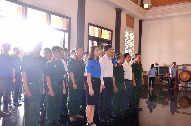 Tiếp tục phát huy trí tuệ, bản lĩnh "Những người lính đi tìm lửa" tiep tuc phat huy tri tue ban linh nhung nguoi linh di tim lua