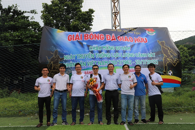 Tuổi trẻ Dầu khí tham gia Giải bóng đá giao hữu chào mừng Ngày Truyền thống lực lượng Cảnh Sát nhân dân Việt Nam Tuổi trẻ Dầu khí tham gia Giải bóng đá giao hữu chào mừng Ngày Truyền thống lực lượng Cảnh Sát nhân dân Việt Nam