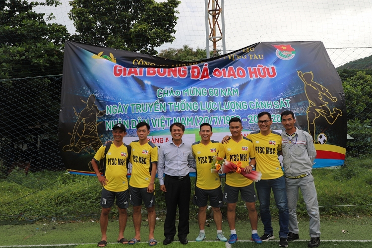 Tuổi trẻ Dầu khí tham gia Giải bóng đá giao hữu chào mừng Ngày Truyền thống lực lượng Cảnh Sát nhân dân Việt Nam