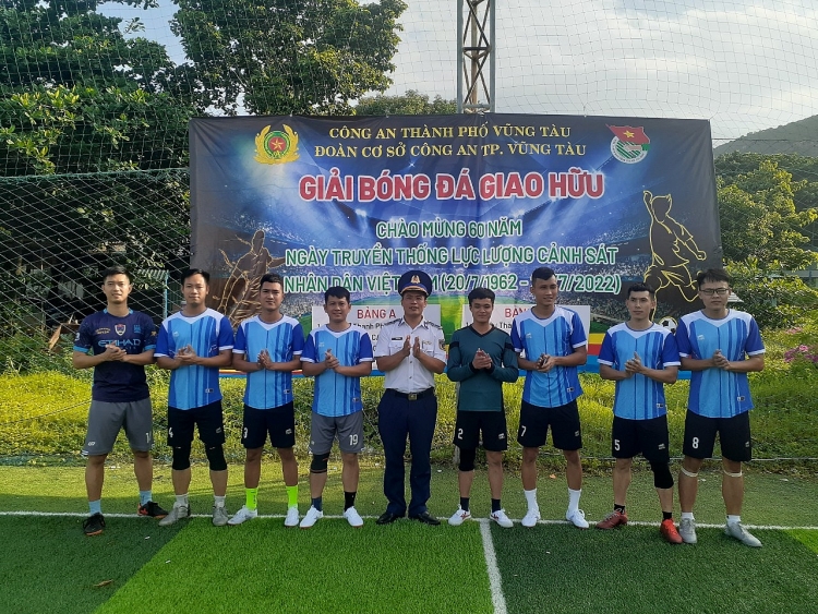 Tuổi trẻ Dầu khí tham gia Giải bóng đá giao hữu chào mừng Ngày truyền thống lực lượng Cảnh sát nhân dân Việt Nam