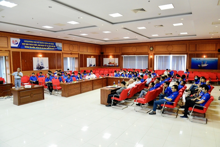 Tuổi trẻ Vietsovpetro và PVDrilling tổ chức sinh khoa học công nghệ: Thanh niên đối với công tác nghiên cứu và thi công các giếng khoan có điều kiện áp suất dị thường Tuổi trẻ Vietsovpetro và PV Drilling tổ chức sinh hoạt khoa học công nghệ quý III năm 2022