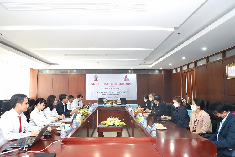 Trường Đại học Dầu khí Việt Nam ký biên bản ghi nhớ hợp tác với PPC - Trường Đại học Chulalongkorn Thái Lan