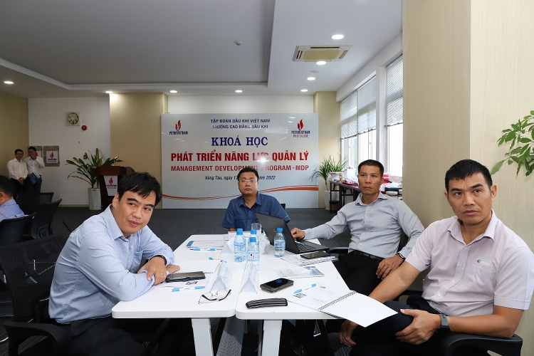 PVCollege khai giảng khóa đào tạo Phát triển năng lực quản lý cho Petrovietnam