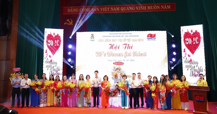 Nữ Công Vietsovpetro tỏa sáng trong hội thi “Vietsovpetro’s Women Got Talent” Nữ Công Vietsovpetro tỏa sáng trong hội thi “Vietsovpetro’s Women Got Talent”