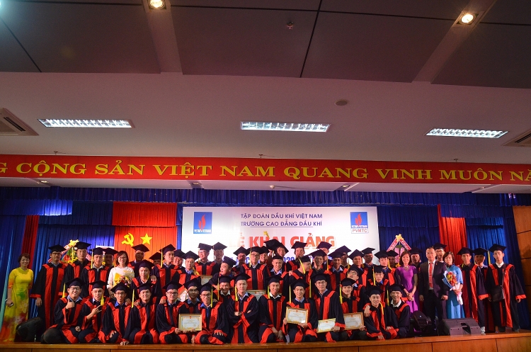 PVMTC tổ chức trao bằng tốt nghiệp và khai giảng năm học 2019-2020 pvmtc to chuc trao bang tot nghiep va khai giang nam hoc 2019 2020
