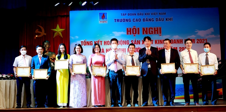 PVMTC tổ chức thành công Hội nghị Tổng kết công tác năm 2021 và Hội nghị Người lao động năm 2022