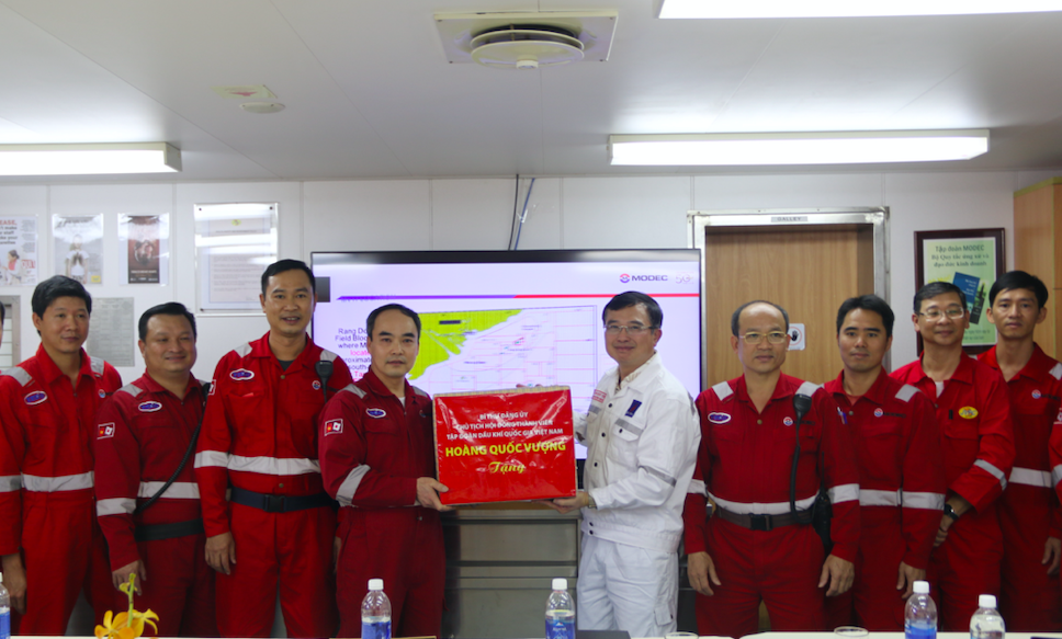 Mỗi giàn khoan trên biển là một cột mốc chủ quyền