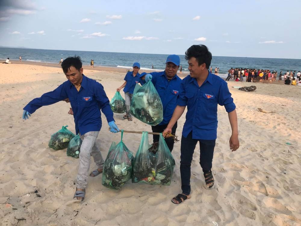 Tuổi trẻ PVOIL cả nước cùng ra quân tình nguyện vì cộng đồng tuoi tre pvoil ca nuoc cung ra quan tinh nguyen vi cong dong