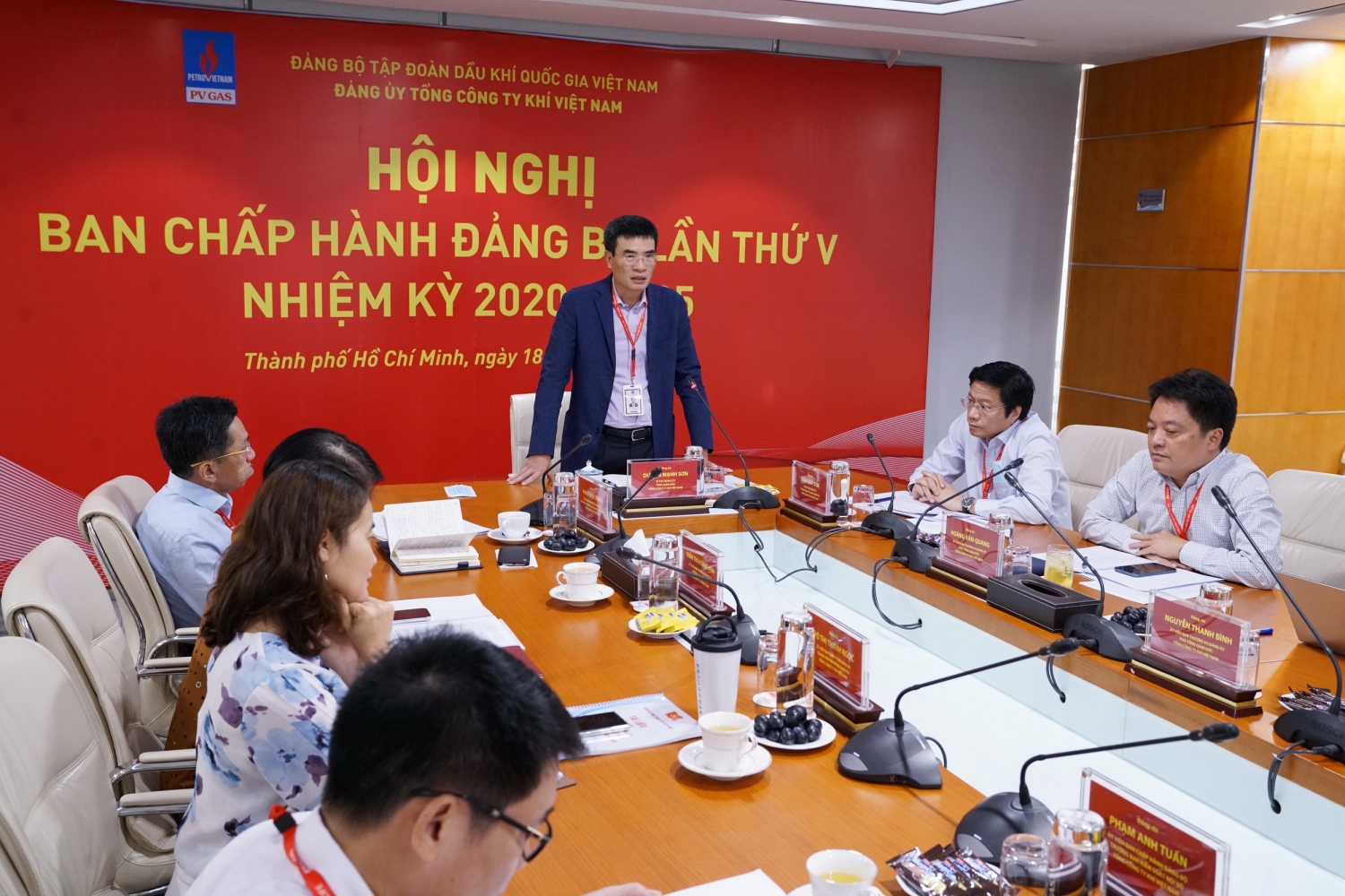 Đồng chí Bí thư Đảng ủy – Tổng Giám đốc PV GAS Dương Mạnh Sơn chủ trì Hội nghị