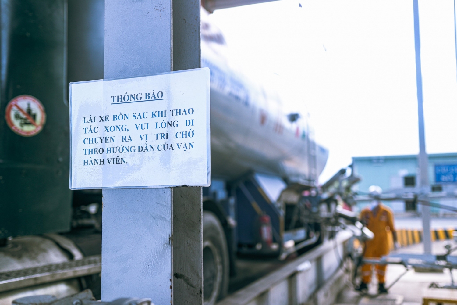 Công tác đảm bảo phòng chống dịch đối với trạm nạp Thị Vải. Nơi tiềm ẩn nhiều nguy cơ.