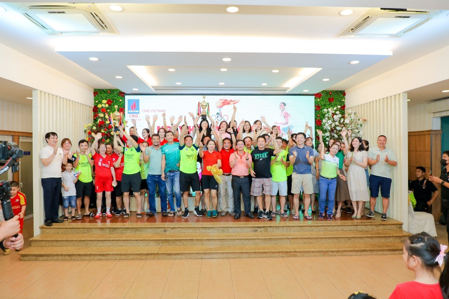 Ngày hội CNG Việt Nam vui tươi, gắn kết