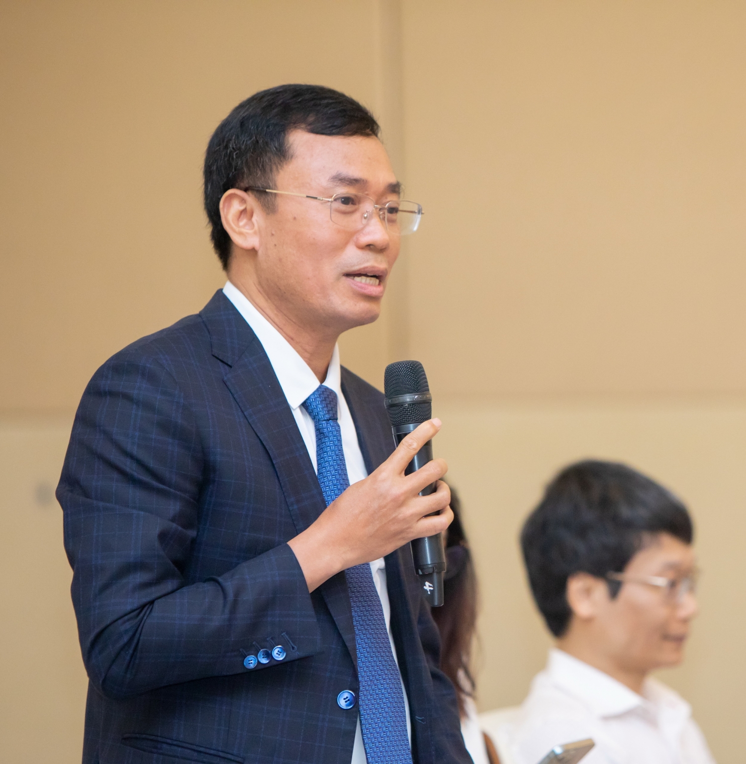 Ông Triệu Quốc Tuấn – Thành viên HĐQT PV GAS phát biểu tại Hội nghị
