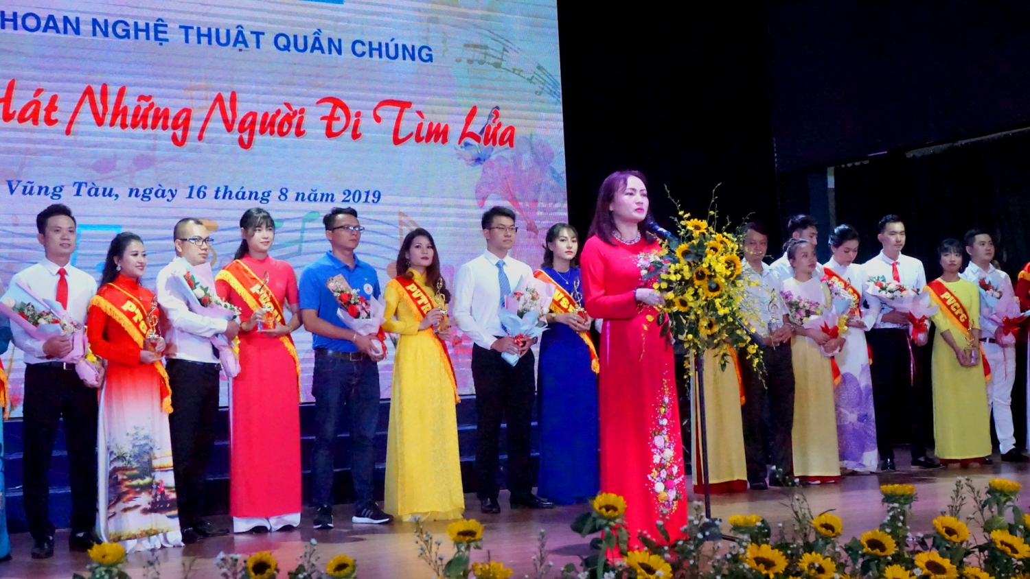 lien hoan tieng hat nguoi di tim lua nganh dau khi 2019 khu vuc phia nam