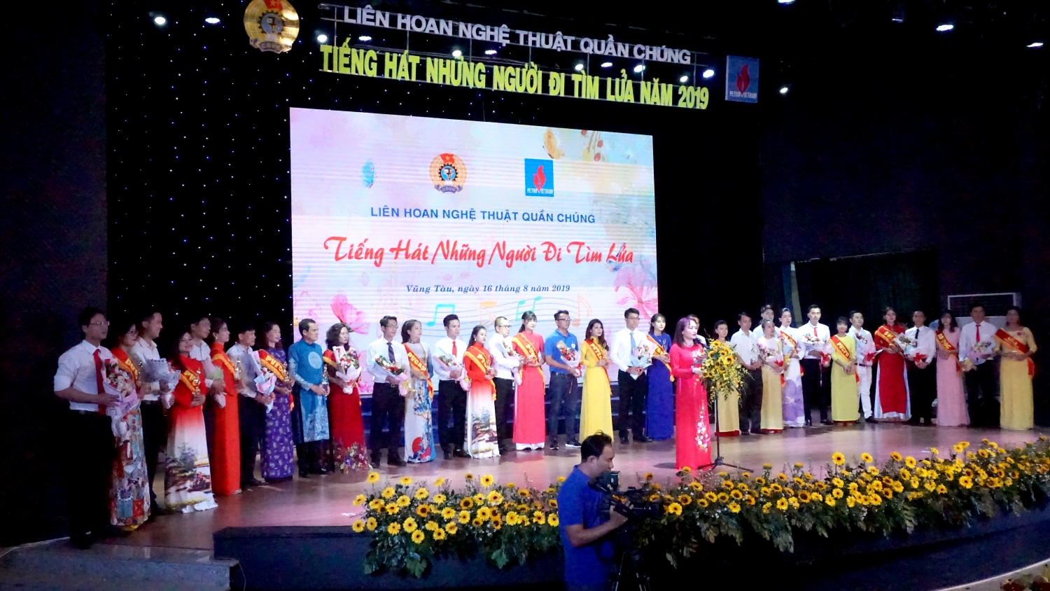 lien hoan tieng hat nguoi di tim lua nganh dau khi 2019 khu vuc phia nam