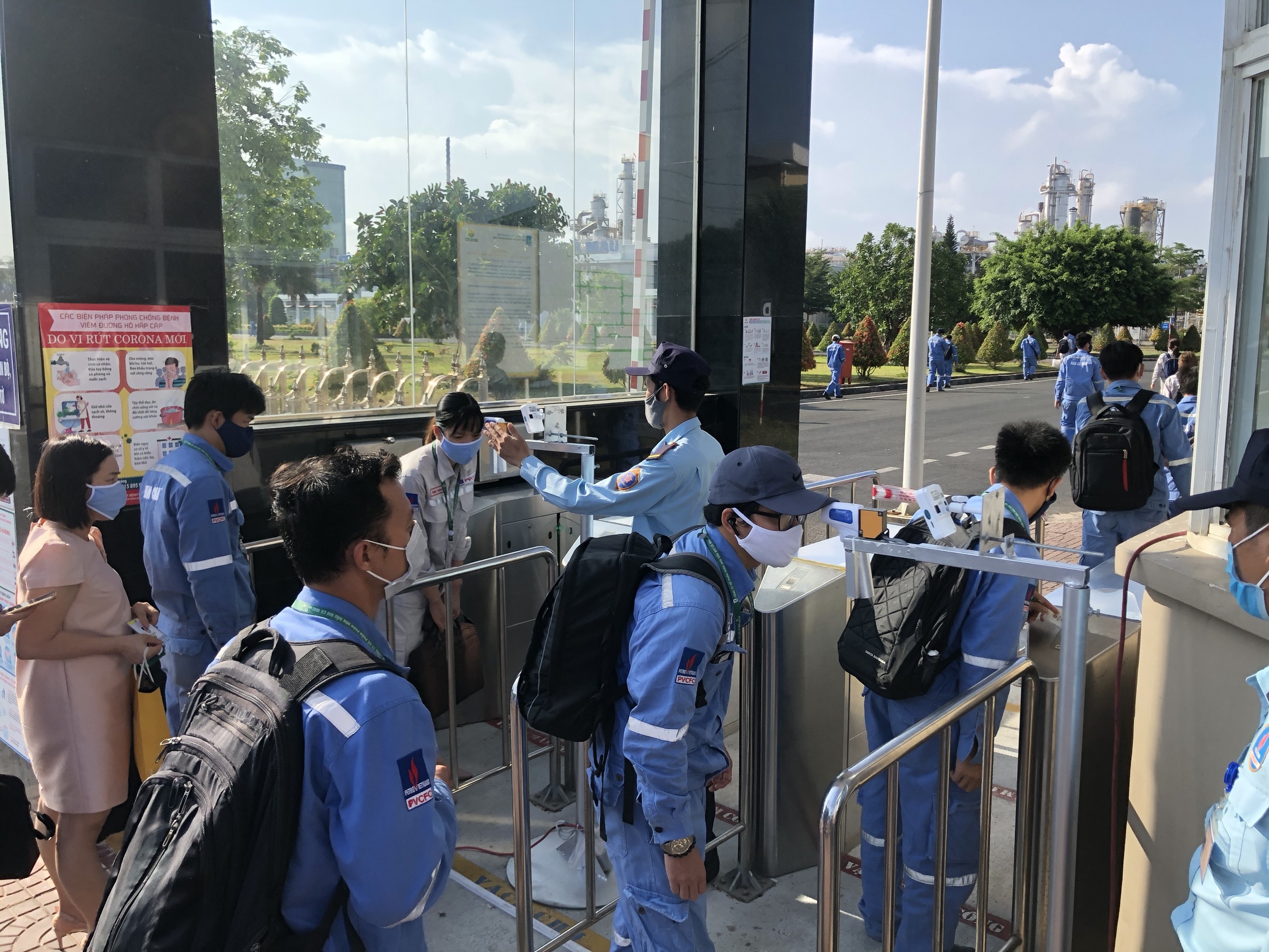 doanh nghiep dau khi nang cap cac giai phap ung pho dich benh covid 19