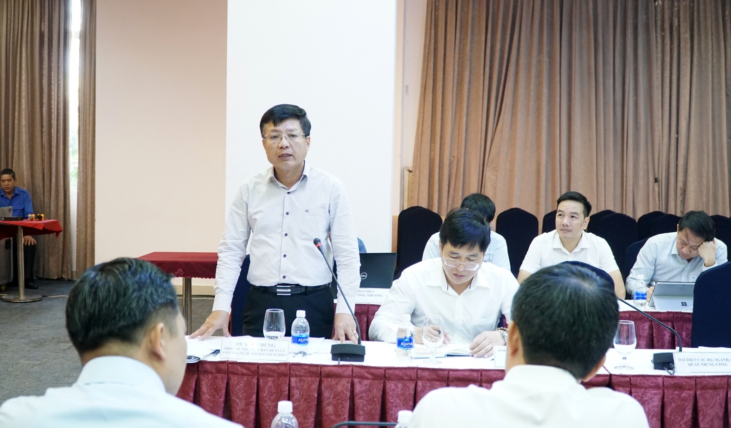Đồng chí Hồ Sỹ Hùng - Phó Chủ tịch Ủy ban Quản lý vốn nhà nước tại Doanh nghiệp nêu ý kiến