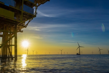 Semco Maritime và PTSC M&C ký hợp đồng Tổng thầu EPC cho Dự án điện gió Hải Long