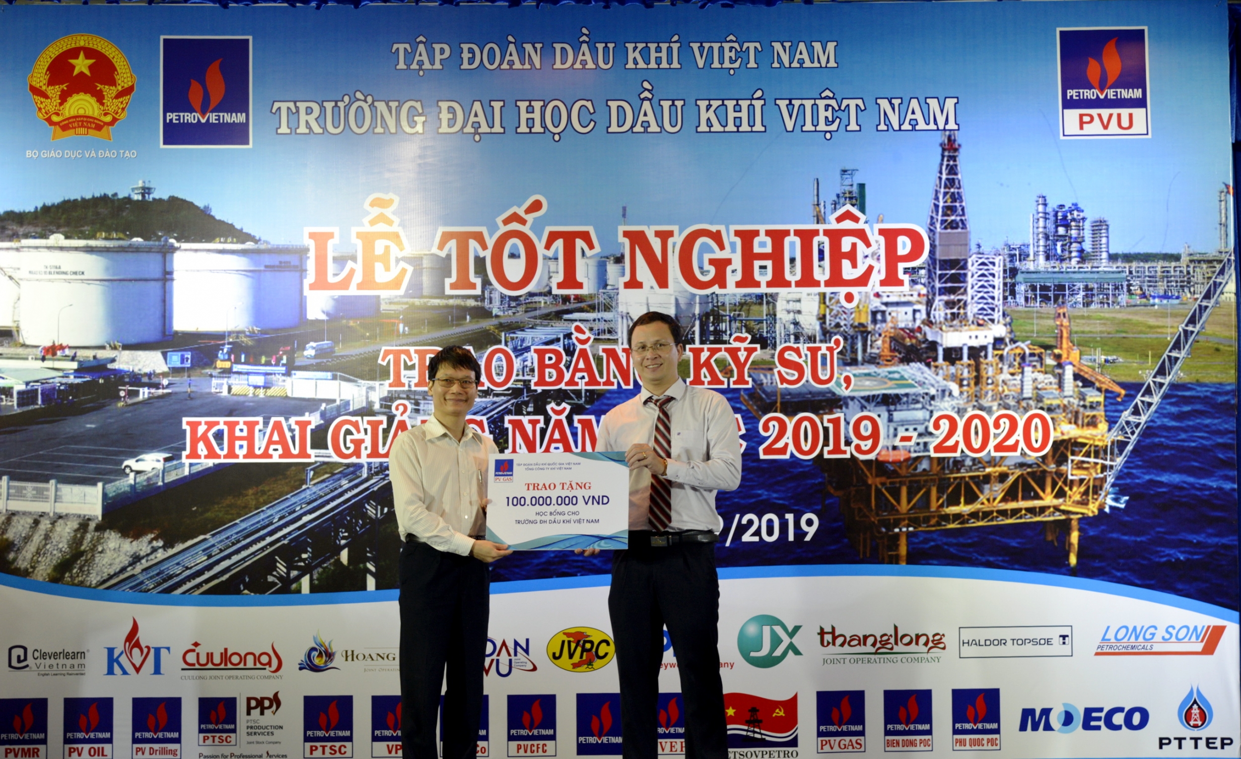 30 năm thực hiện chương trình an sinh xã hội PV GAS 30 nam thuc hien chuong trinh an sinh xa hoi pv gas