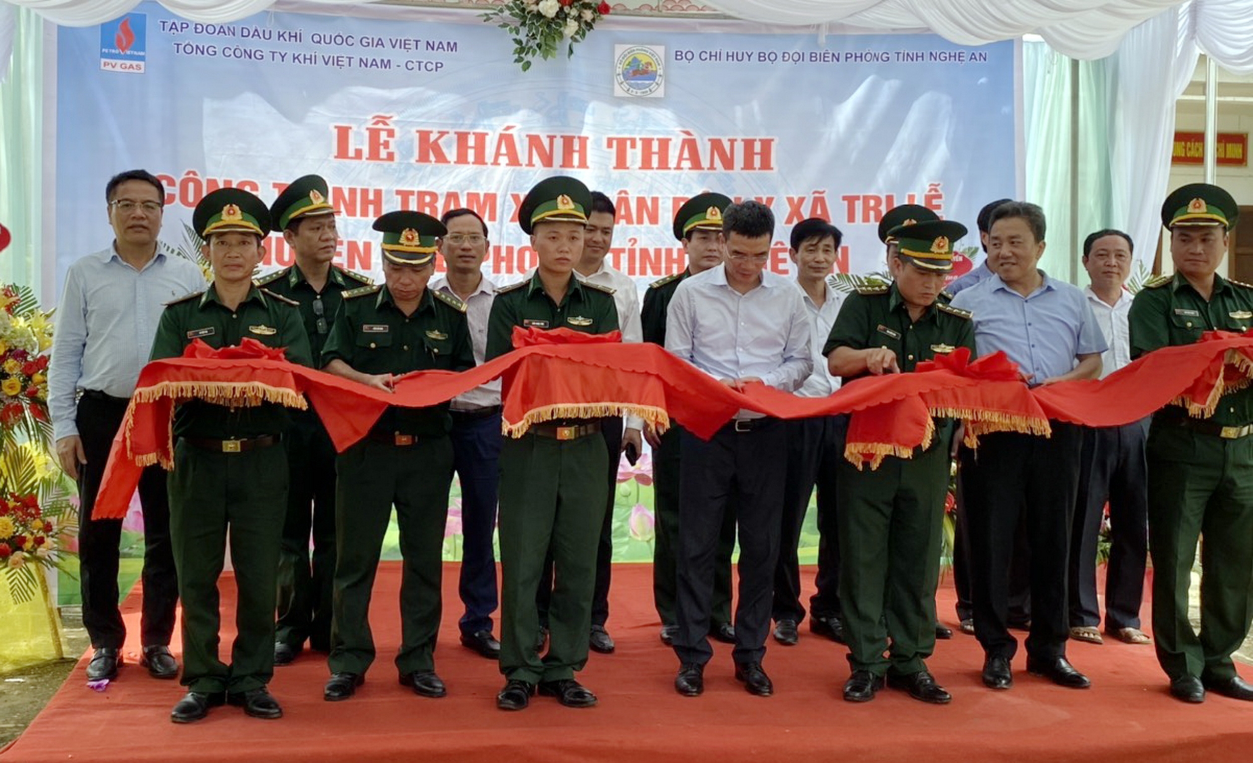 30 năm thực hiện chương trình an sinh xã hội PV GAS 30 nam thuc hien chuong trinh an sinh xa hoi pv gas