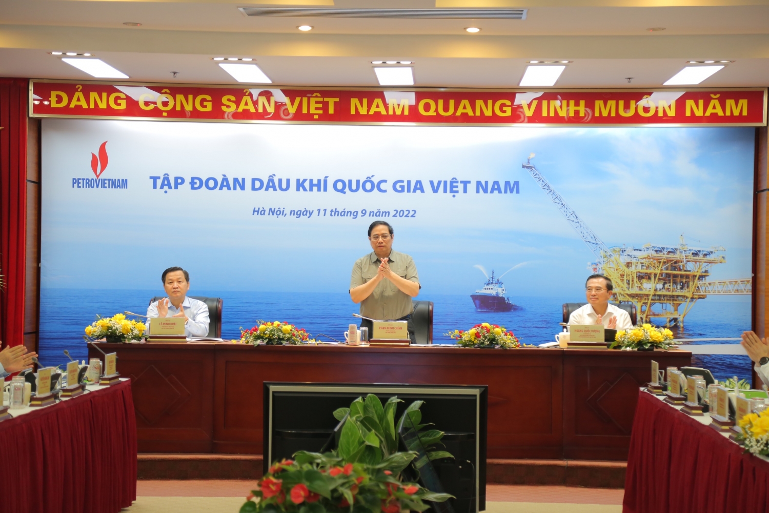 Thủ tướng Chính phủ Phạm Minh Chính làm việc với Petrovietnam