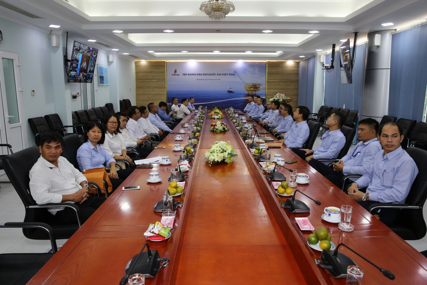 Thủ tướng Chính phủ Phạm Minh Chính làm việc với Petrovietnam Thủ tướng Chính phủ Phạm Minh Chính làm việc với Petrovietnam